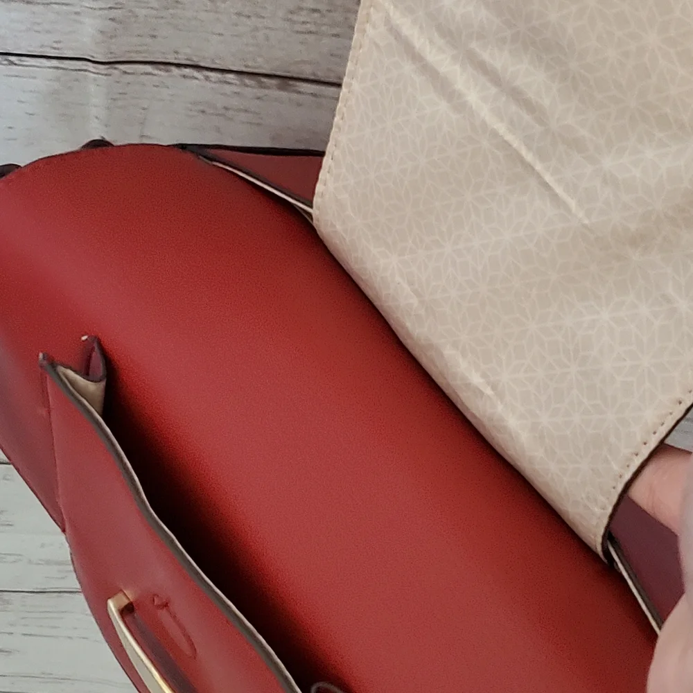 Time and Tru recycled materials vinyl hidden pocket shoulder bag red